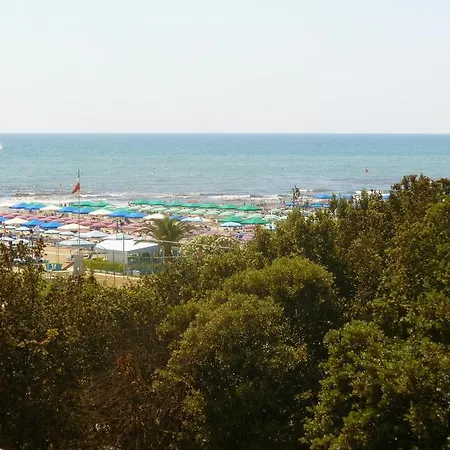 Happy Hotel apartamentowy Marina di Pietrasanta