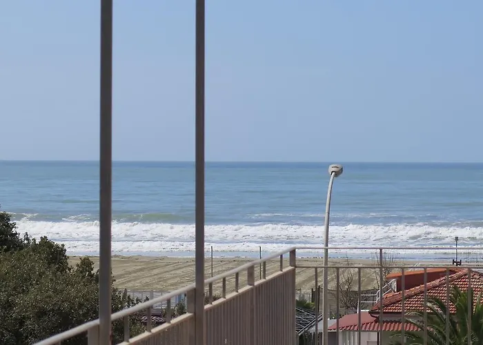 Aparthotel Happy Marina di Pietrasanta