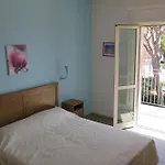 Happy Aparthotel