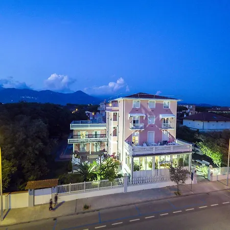 Aparthotel Happy